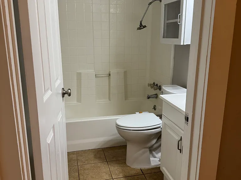 5201 Suburban Dr — Photo 16
