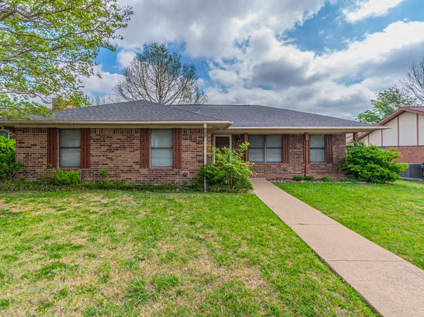 901 Easter Dr, Wylie, TX 75098