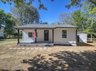 1103 Beckham Ave, Lawrenceburg, TN 38464