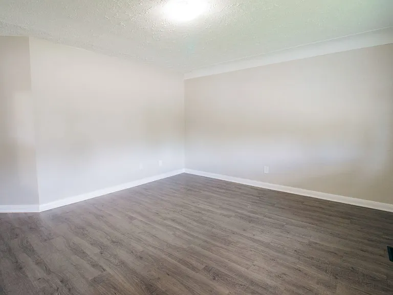 89 Clarendon Ave — Photo 22
