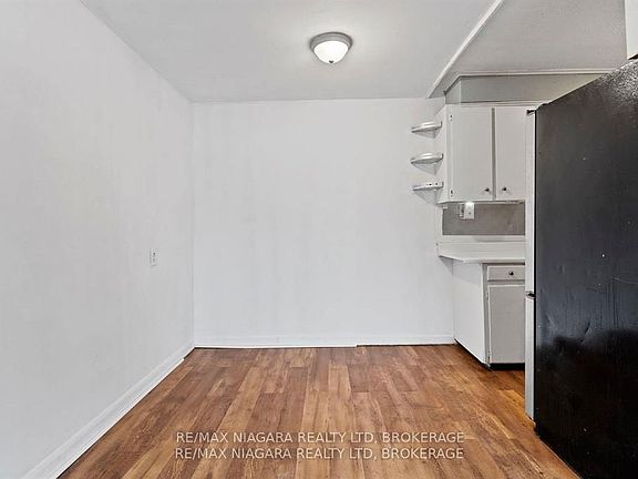 4th image of 27 Main St #2