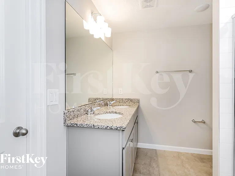 211 Southern Breeze Loop — Photo 9
