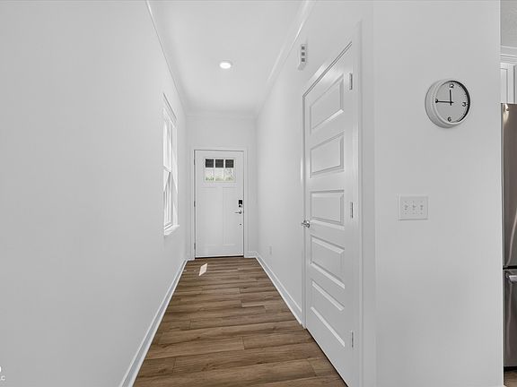 3rd image of 19473 Boulder Brook Ln
