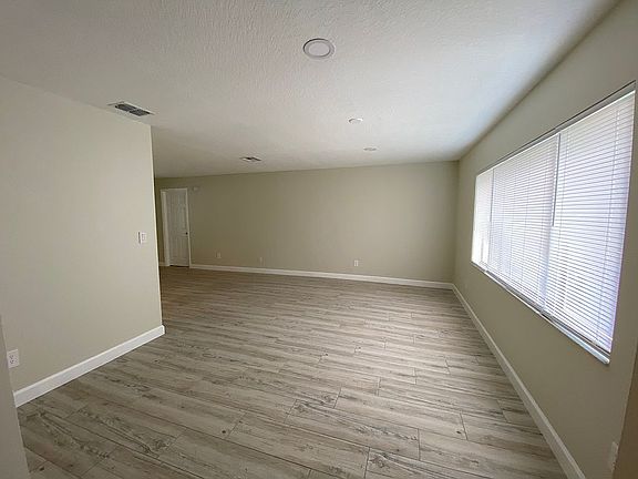 Living Room / Dining Room