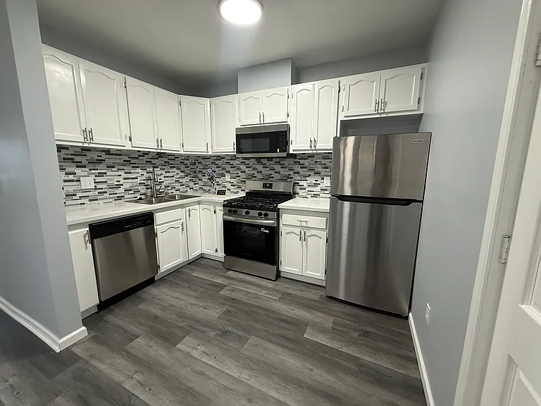 1032 S Normandie Ave #101 — Photo 3