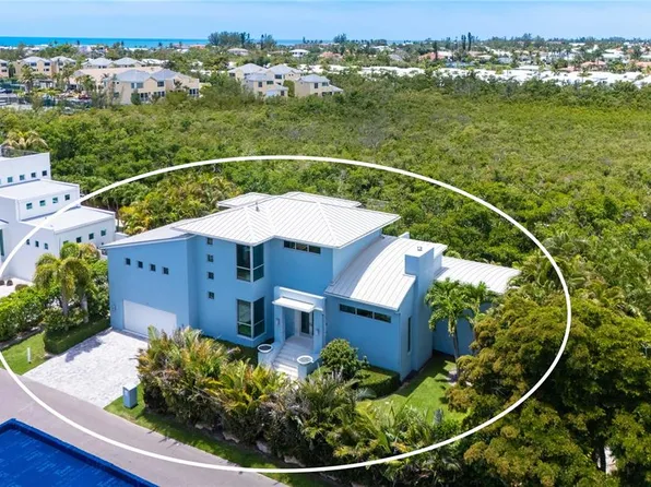 705 Jungle Queen Way, Longboat Key, FL 34228