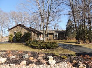 3102 Hartun Dr, Brighton, MI 48114