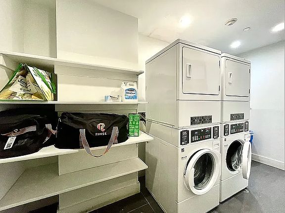 4th image of 620 Parkside Ave APT 1C