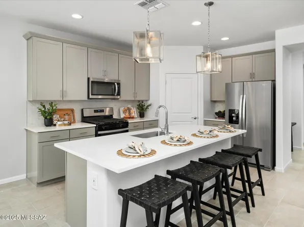 9733 W Larson St, Marana, AZ 85658