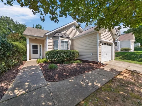 5045 Delta Lake Dr, Raleigh, NC 27612