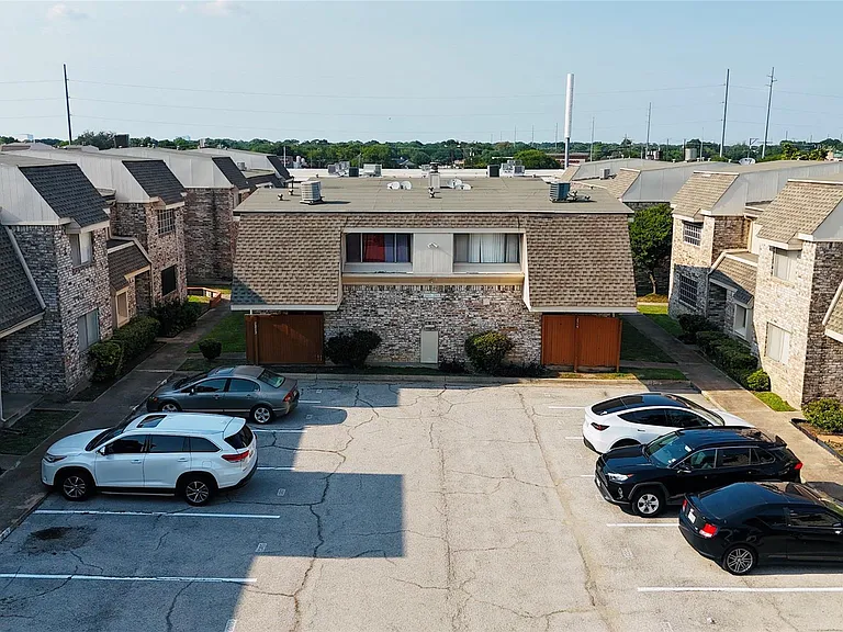 2315 Trellis Pl #2315 — Photo 2
