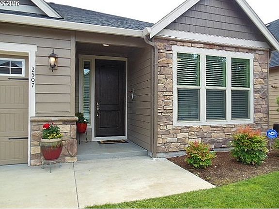 2nd image of 2507 NE 142nd St