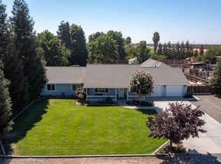 9060 N 2nd St, Cressey, CA 95312