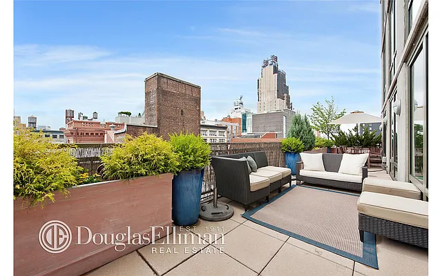 Sold by Douglas Elliman | media 18