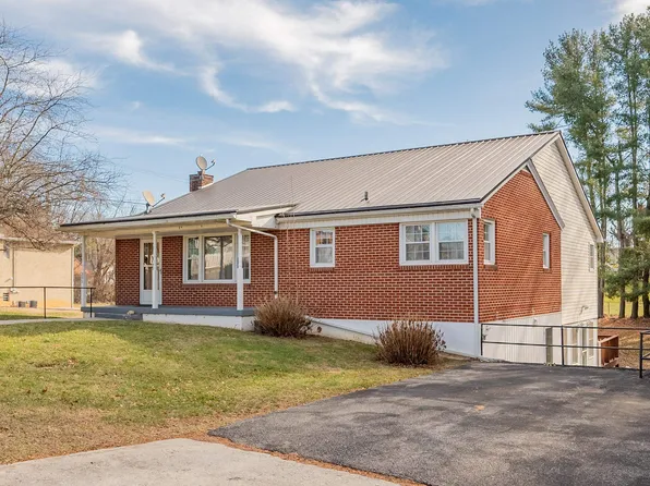 395 E Franklin St, Wytheville, VA 24382