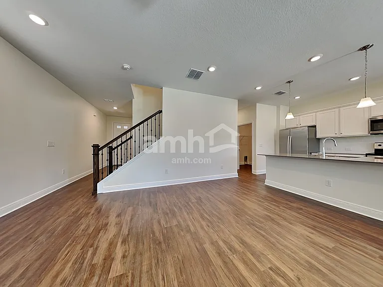27334 Saint Andrews Ave — Photo 7