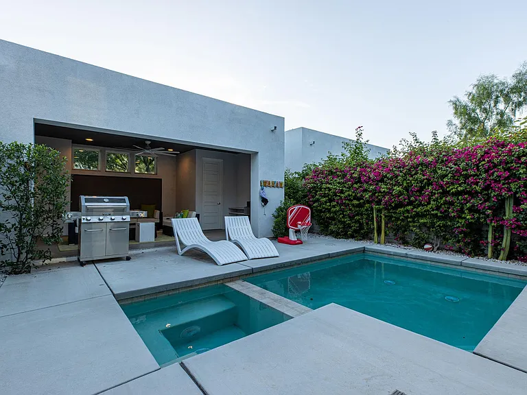 2707 Majestic Way — Photo 32