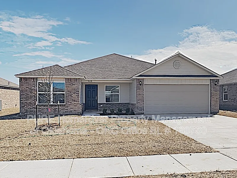 308 Karlee Ln