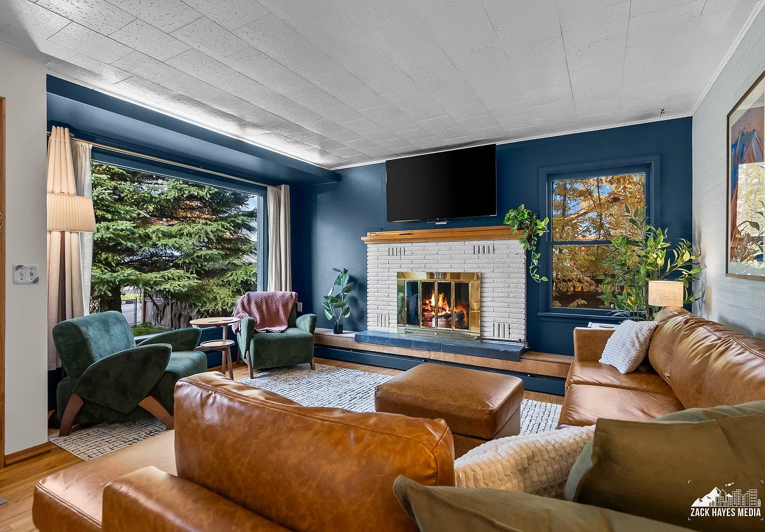 Garage/utilities included | 3 BR 2 BA | Rogers Park — Photo 1