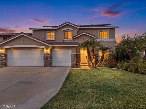 825 Derby St, Corona, CA 92882