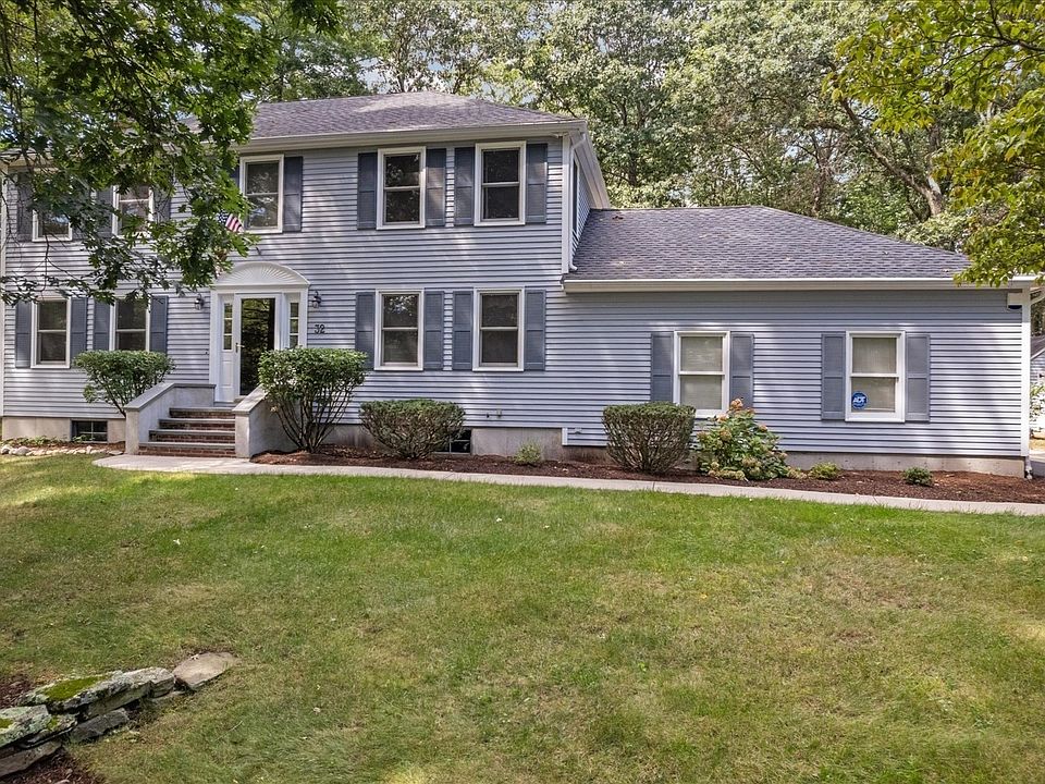 1st image of 32 Maple St