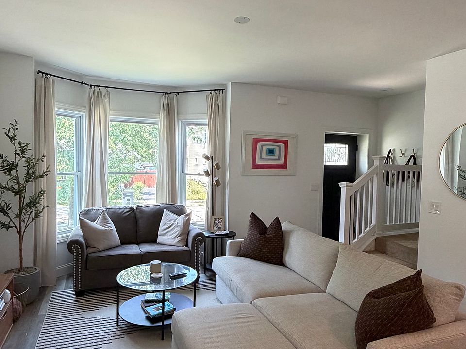 1st image of 1367 Fry Ave