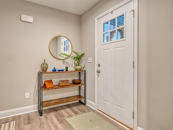 3rd image of 801 Victoria Way
