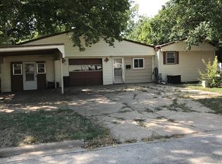 215 N Washington St, Ellsworth, KS 67439