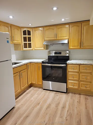 42 Ambleside Cres #LOWER Photo 1