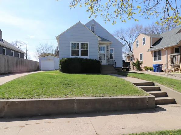 915 N Dakota Ave, Sioux Falls, SD 57104