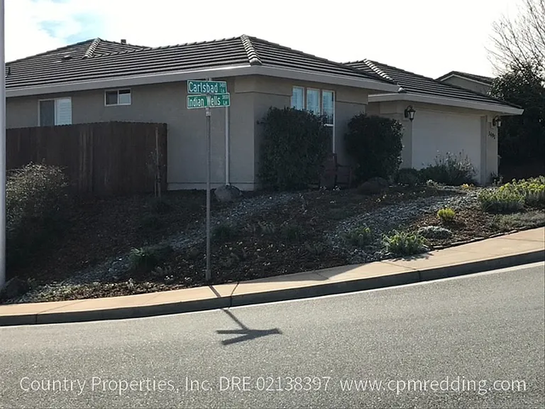 3491 Carlsbad Ln — Photo 2