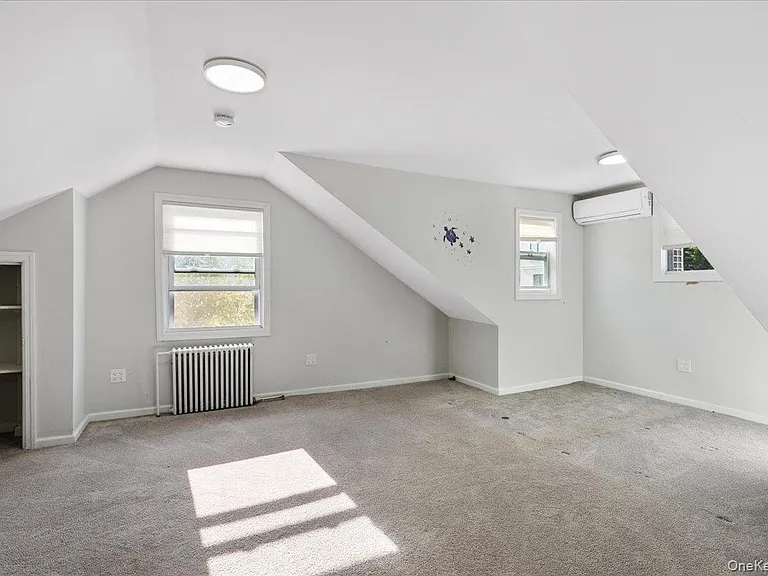 369 Island Ave — Photo 17