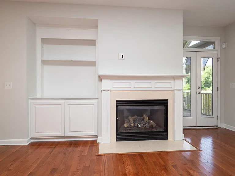 3040 Treadwell St — Photo 22