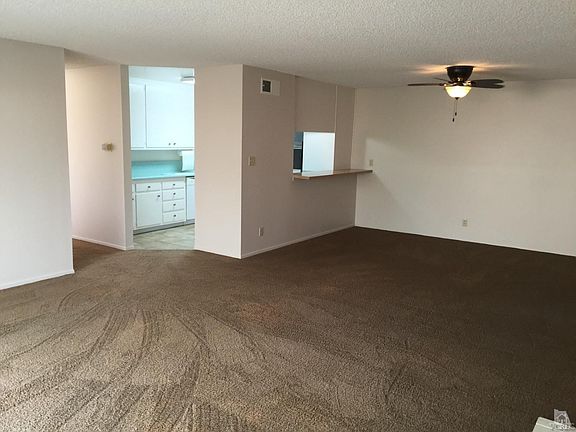 3rd image of 382 Harte Ave