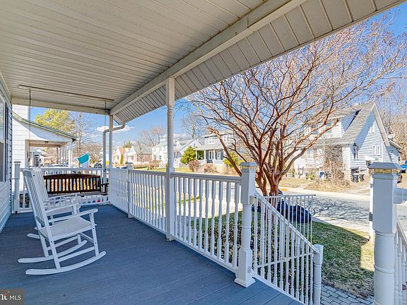 4th image of 3017 Acton Rd