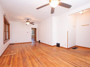 2504 W Hutchinson St #1, Chicago, IL 60618