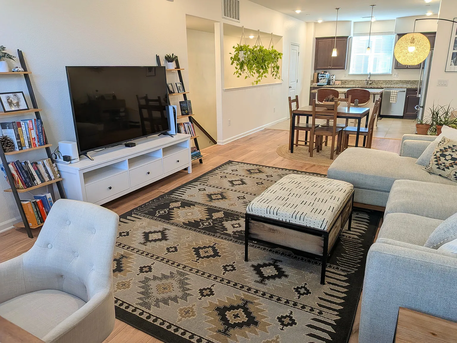 2 bed, 2.5 bath, 1489 sqft, $2,650 — Photo 3