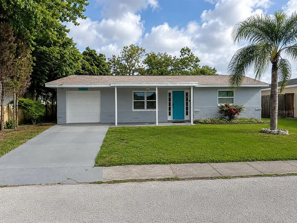 7325 Ivanhoe Dr