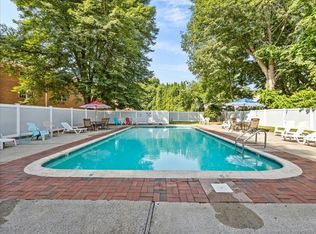 1080 New Haven Ave APT 110, Milford, CT 06460