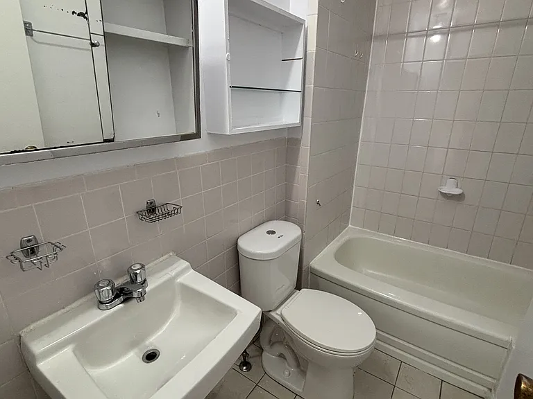 345 Laurier Ave E #404 — Photo 11