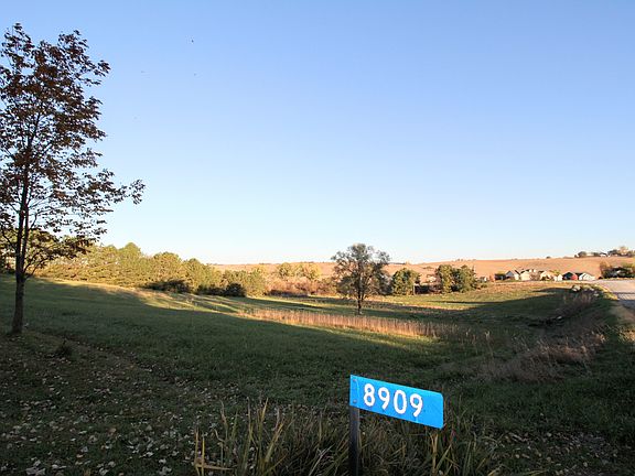 Looking NW - 4+ Acre Field