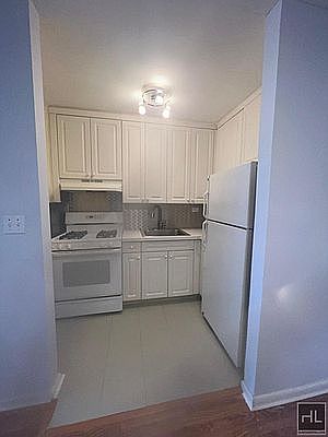 3rd image of 172-70 Highland Ave #5-P