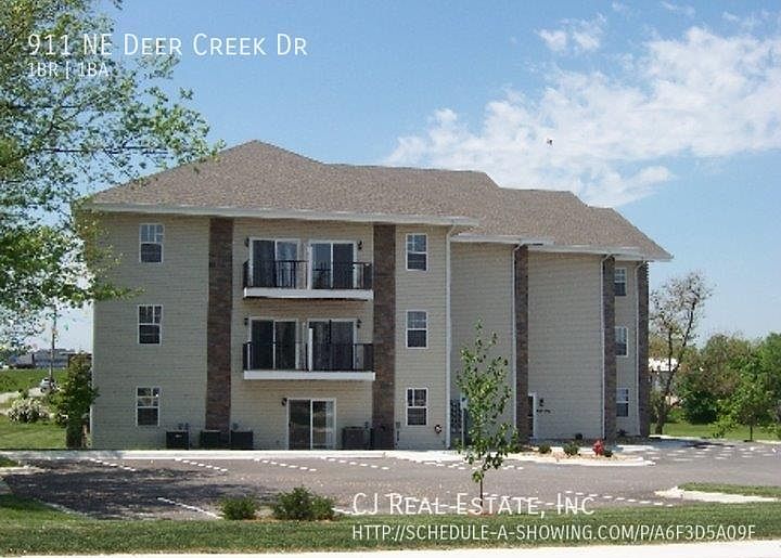 1st image of 911 NE Deer Creek Dr