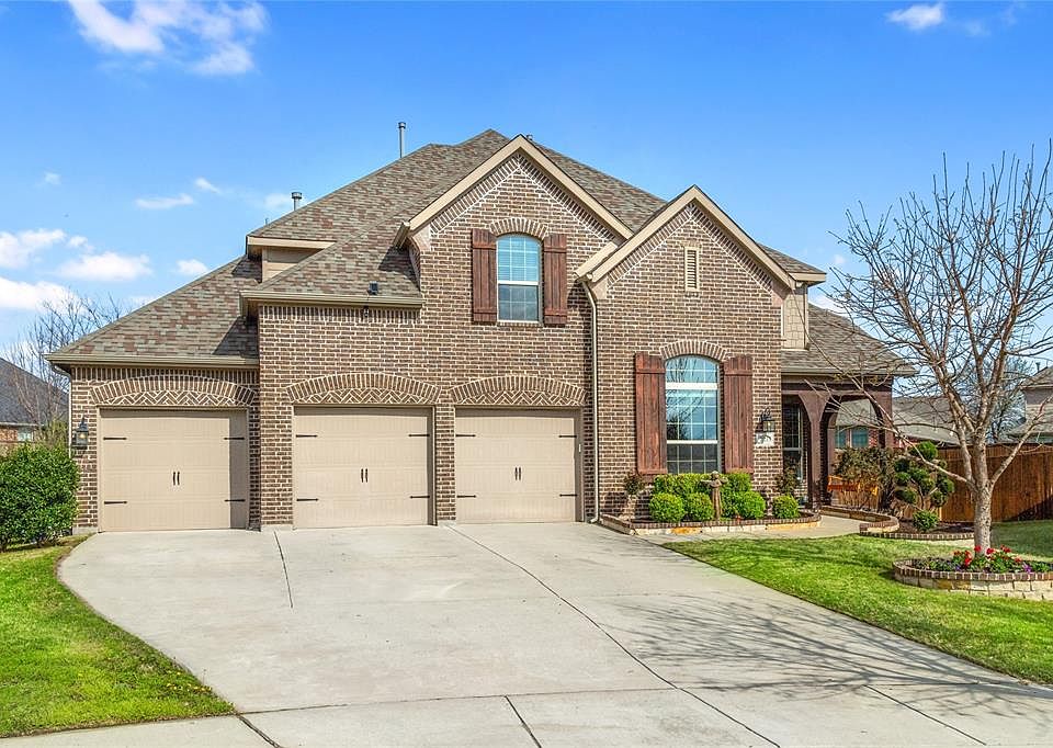 1st image of 2221 Houston Dr