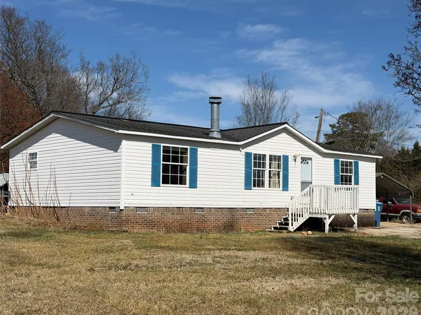 2390 Claremont Rd, Newton, NC 28658