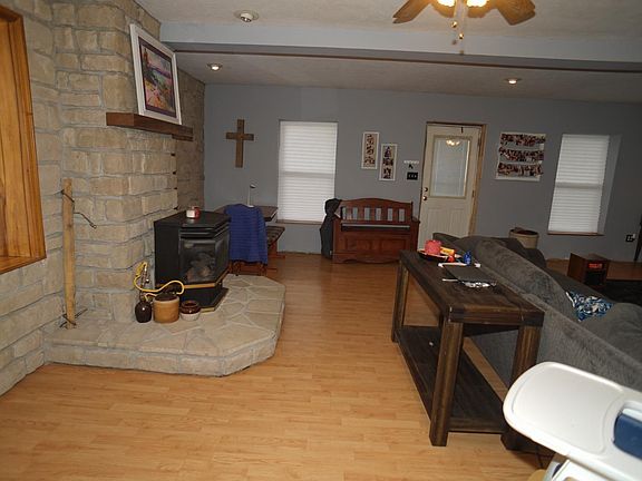 2nd image of 181 W Commerce St Lot 11