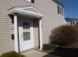 1030 Cove Dr #147-D, Prospect Heights, IL 60070