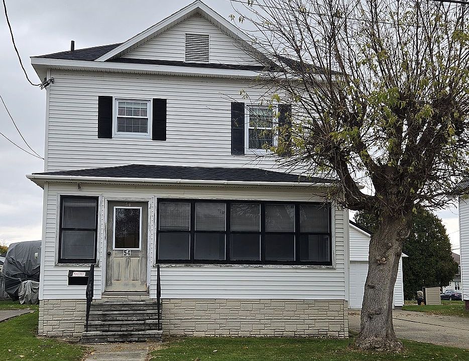 1st image of 54 Beach St
