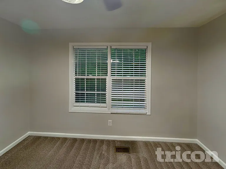 580 River Walk — Photo 12