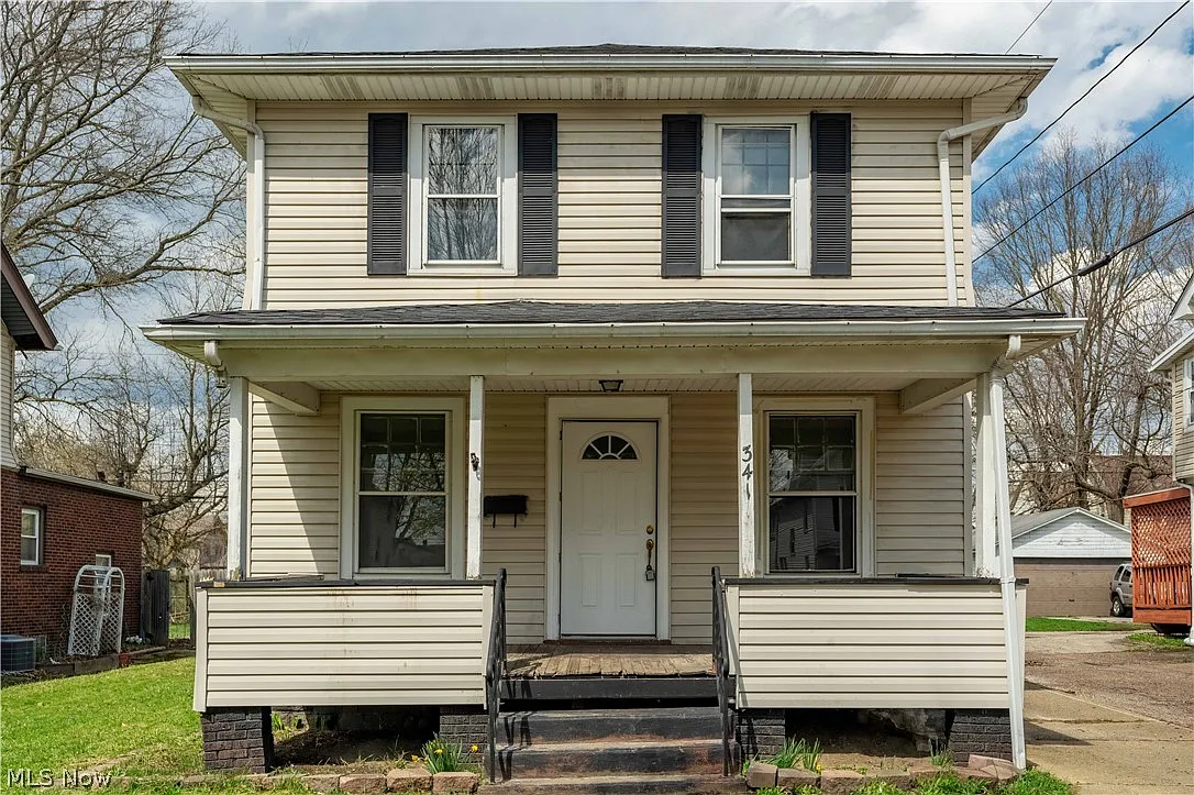 341 E Archwood Ave photo 1